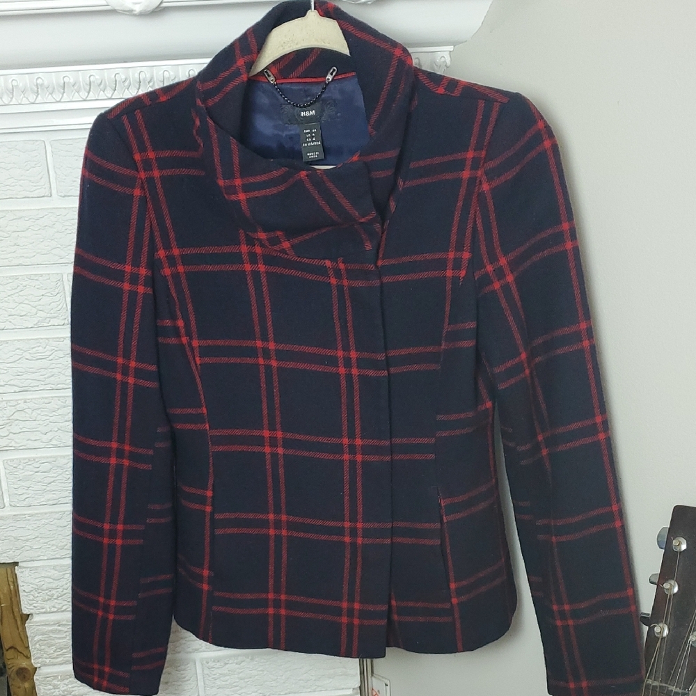 H&M Women's Red and Navy Blue Checkered Wool Blend Short Coat Career Blazer Sz S
